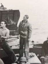 Load image into Gallery viewer, US Navy 1941 Foul Weather Short Coat