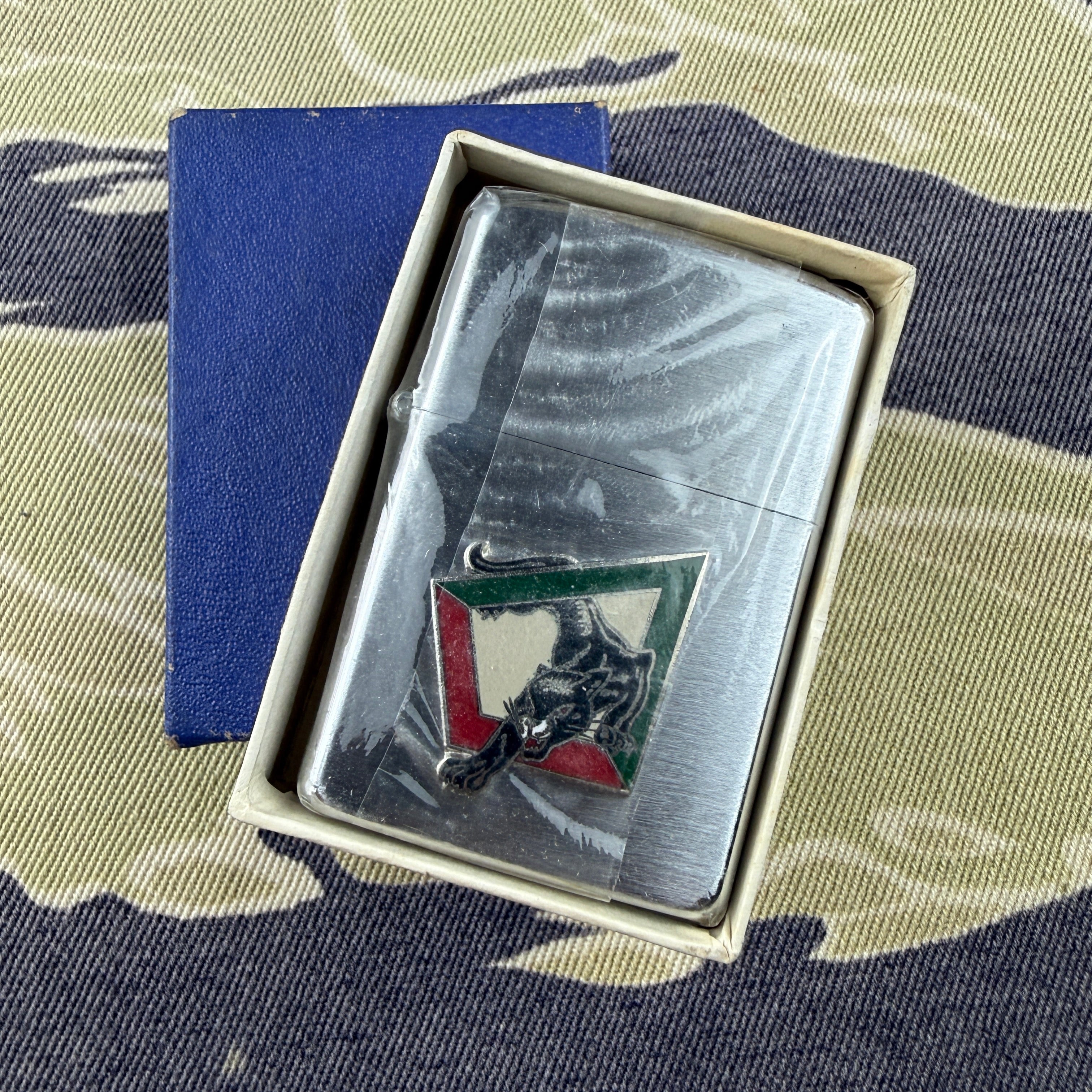 USAF 615th TFS Super Ace Lighter - Deadstock