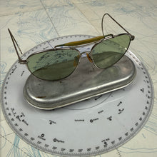 Load image into Gallery viewer, Bausch & Lomb AN6531 Aviator Sunglasses