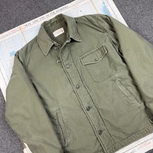 Load image into Gallery viewer, US Navy Early Pattern 1965 A2 Deck Jacket
