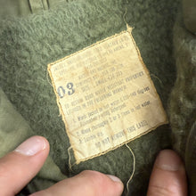 Load image into Gallery viewer, US Navy Early Pattern 1966 A2 Deck Jacket