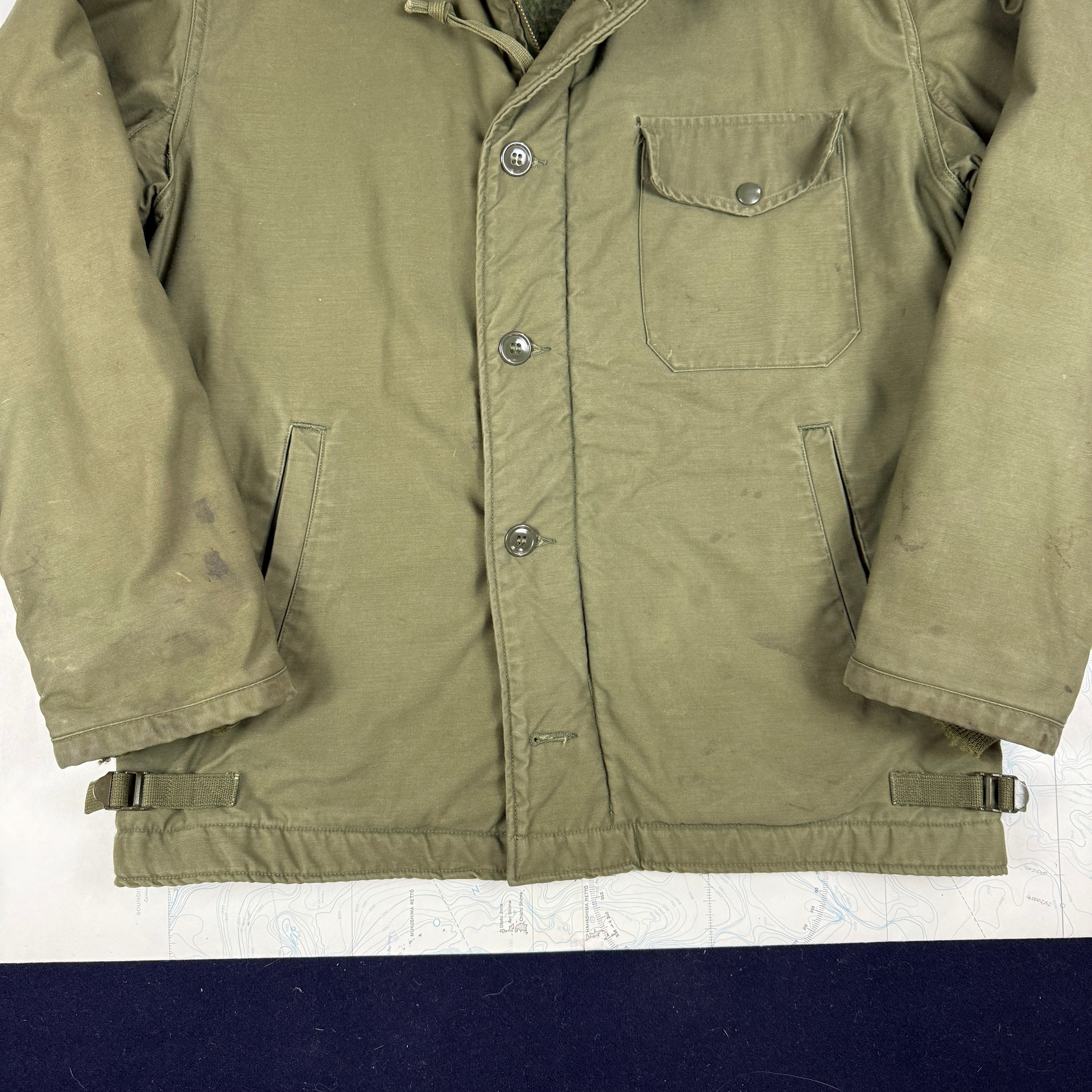 US Navy Early Pattern A2 Deck Jacket - Size Medium