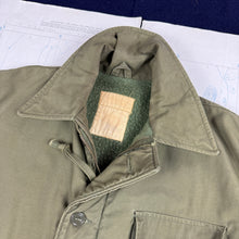 Load image into Gallery viewer, US Navy Early Pattern A2 Deck Jacket - Size Medium