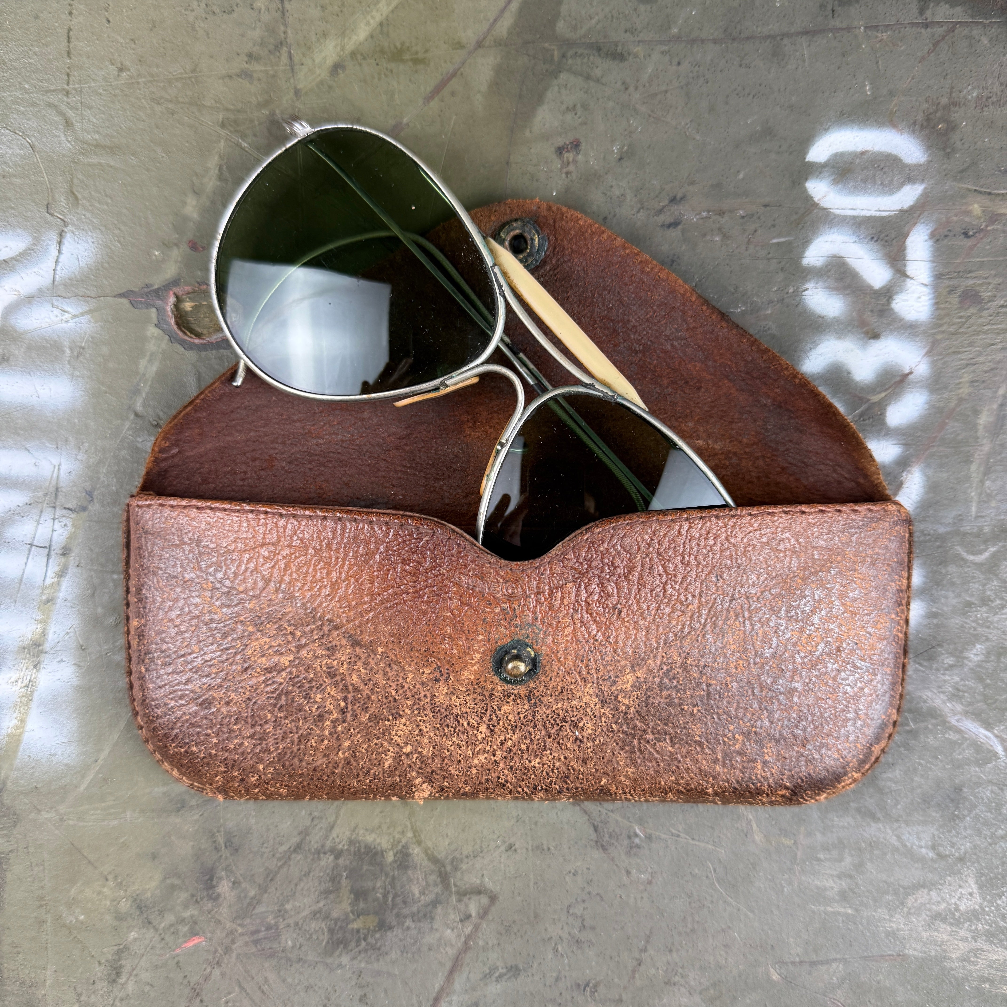 American Optical AN6531 Aviator Sunglasses