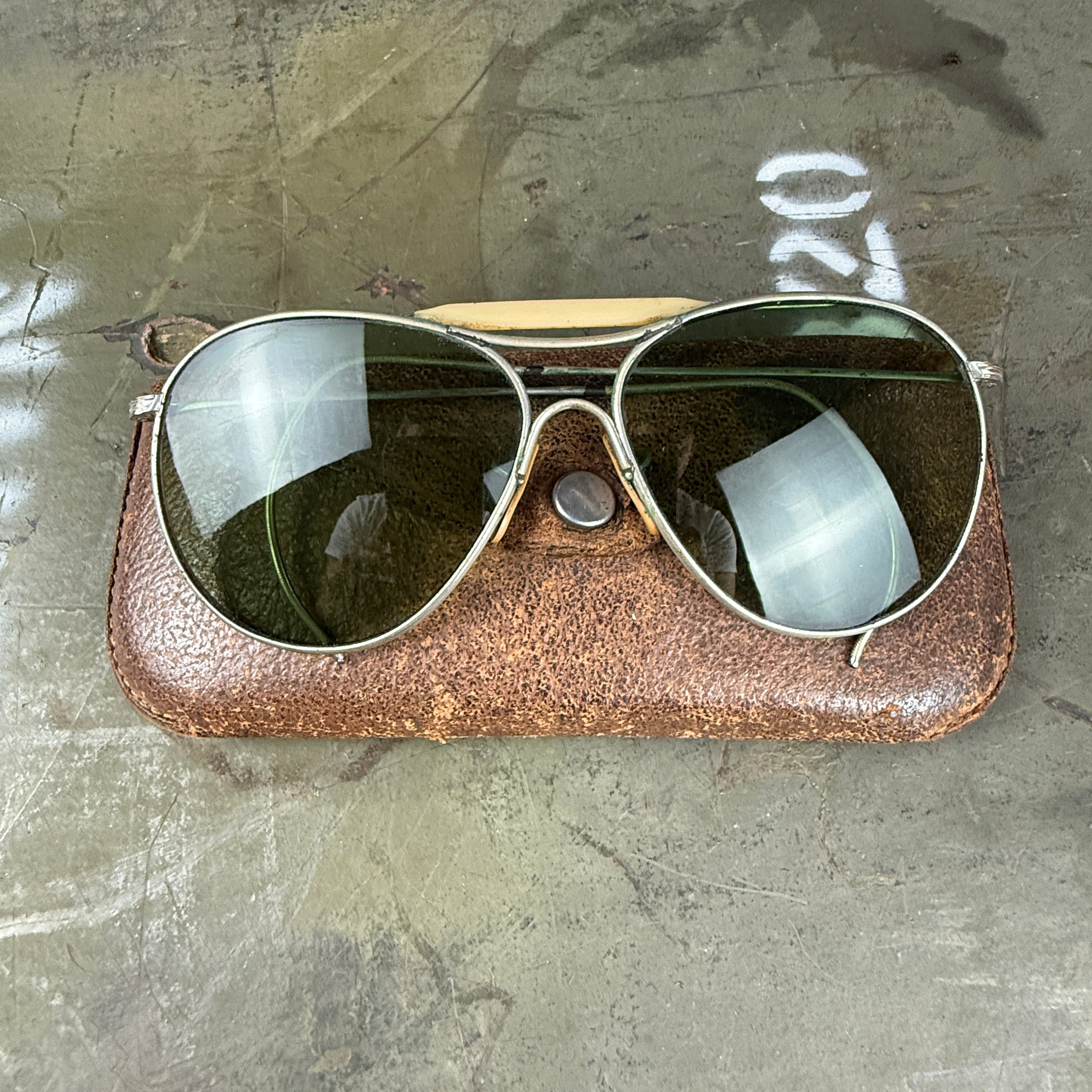 American Optical AN6531 Aviator Sunglasses