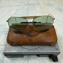 Load image into Gallery viewer, American Optical AN6531 Aviator Sunglasses
