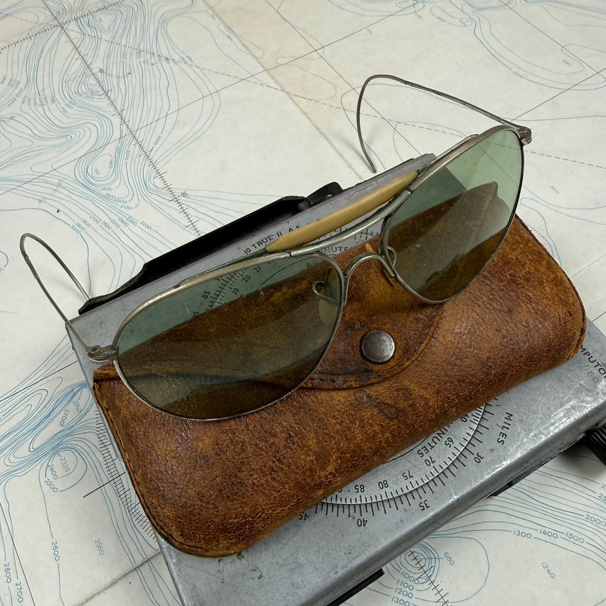 American Optical AN6531 Aviator Sunglasses