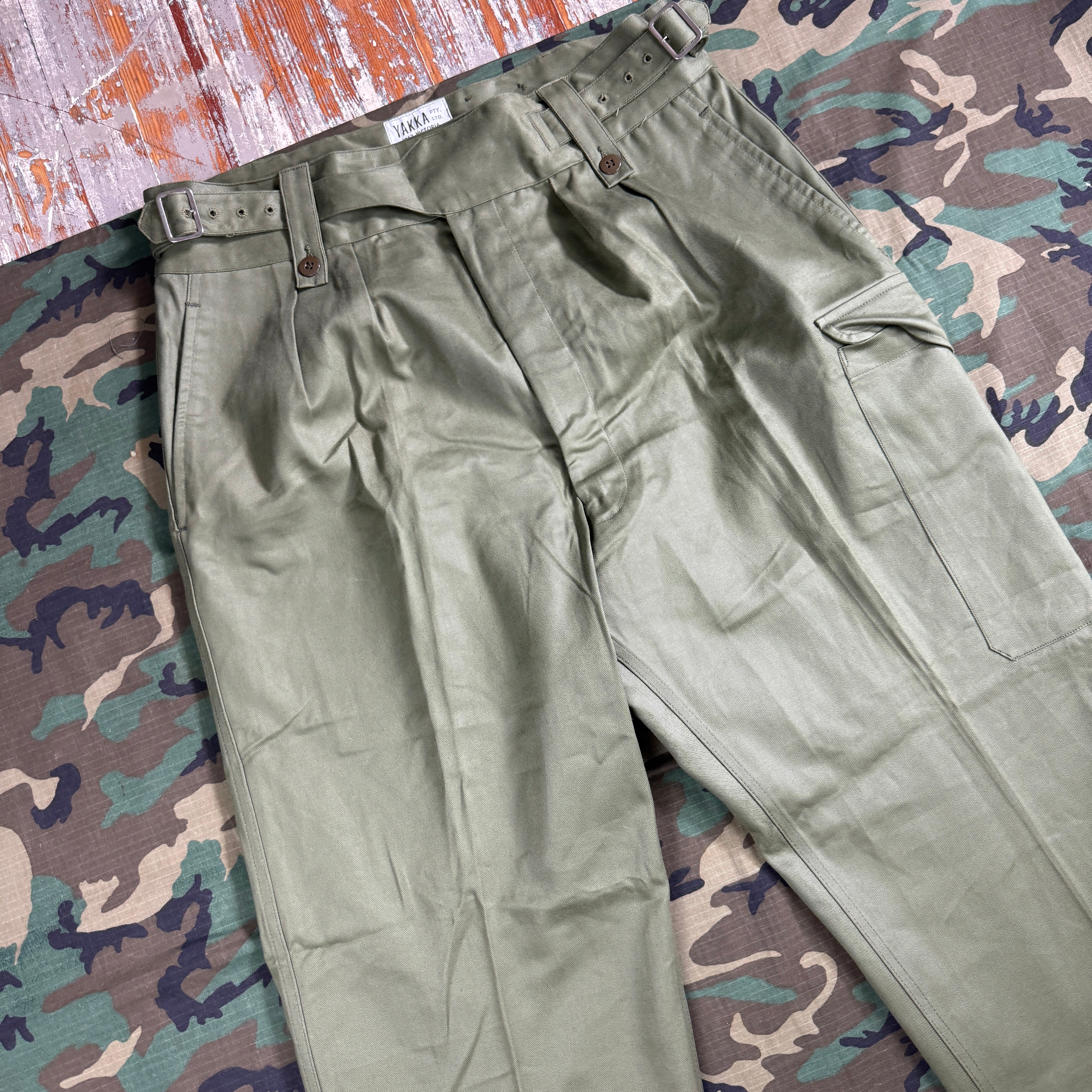 Australian Army 1967 Jungle 'Gurkha' Trousers - size 36/38 - Deadstock