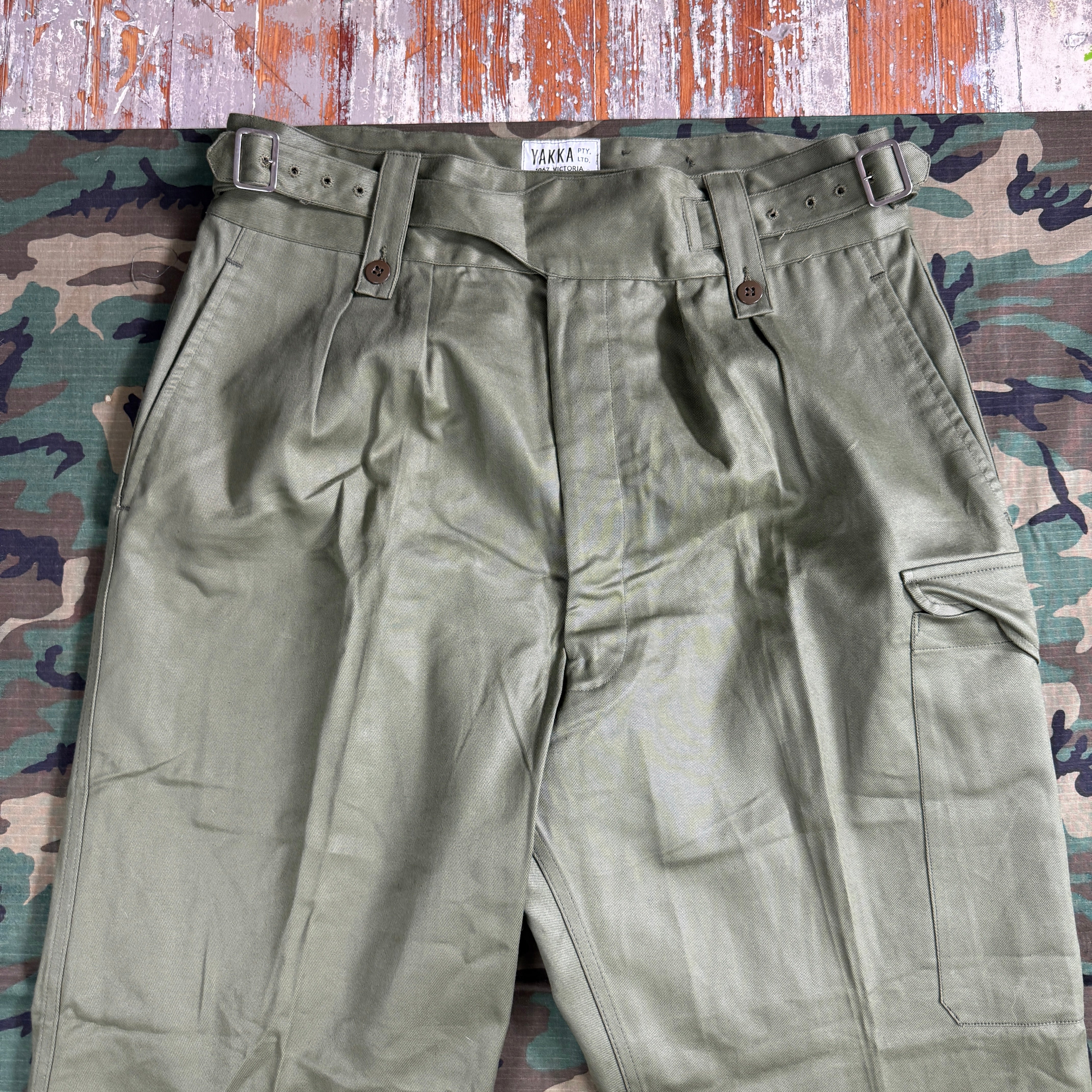Australian Army 1967 Jungle 'Gurkha' Trousers - size 36/38 - Deadstock