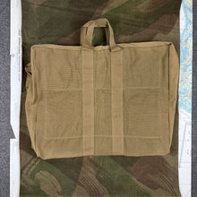Load image into Gallery viewer, USAAF/US Navy AN-6505 Aviator Kit Bag - Deadstock - 1 Available