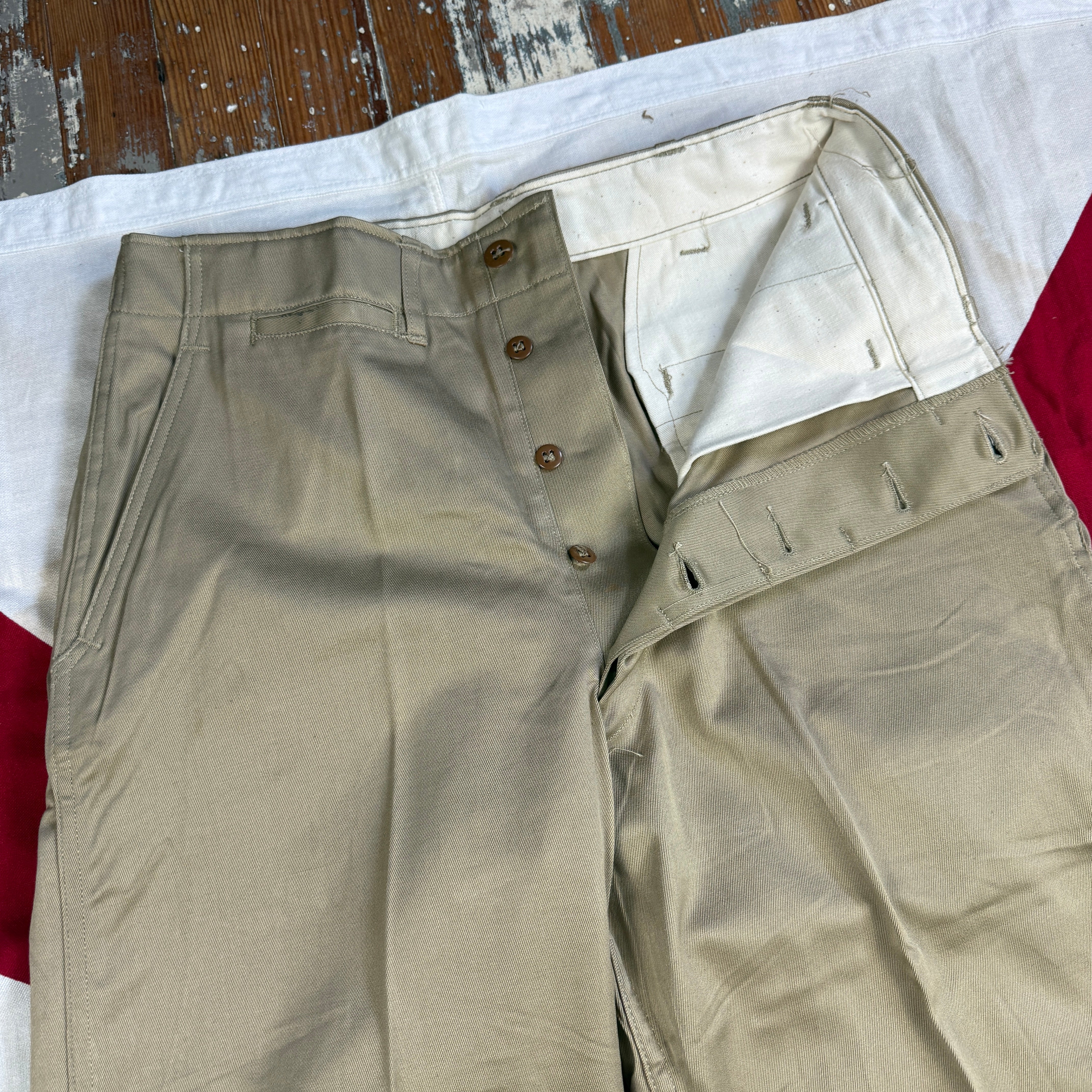 US Army WW2 1943 Pattern Chino Trousers - Size 34 - Deadstock