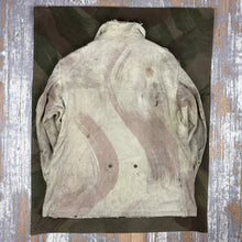 Load image into Gallery viewer, British Army WW2 1942 Handpainted First Pattern Denison Smock