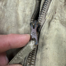 Load image into Gallery viewer, British Army WW2 1942 Handpainted First Pattern Denison Smock