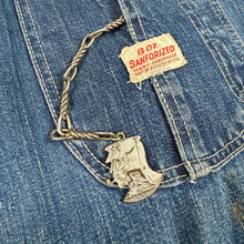 Load image into Gallery viewer, US Army WW1 Compass & Portrait Fob