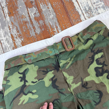 Load image into Gallery viewer, ERDL Jungle Pants 1968 & Custom Belt - Mint Condition - Large Size