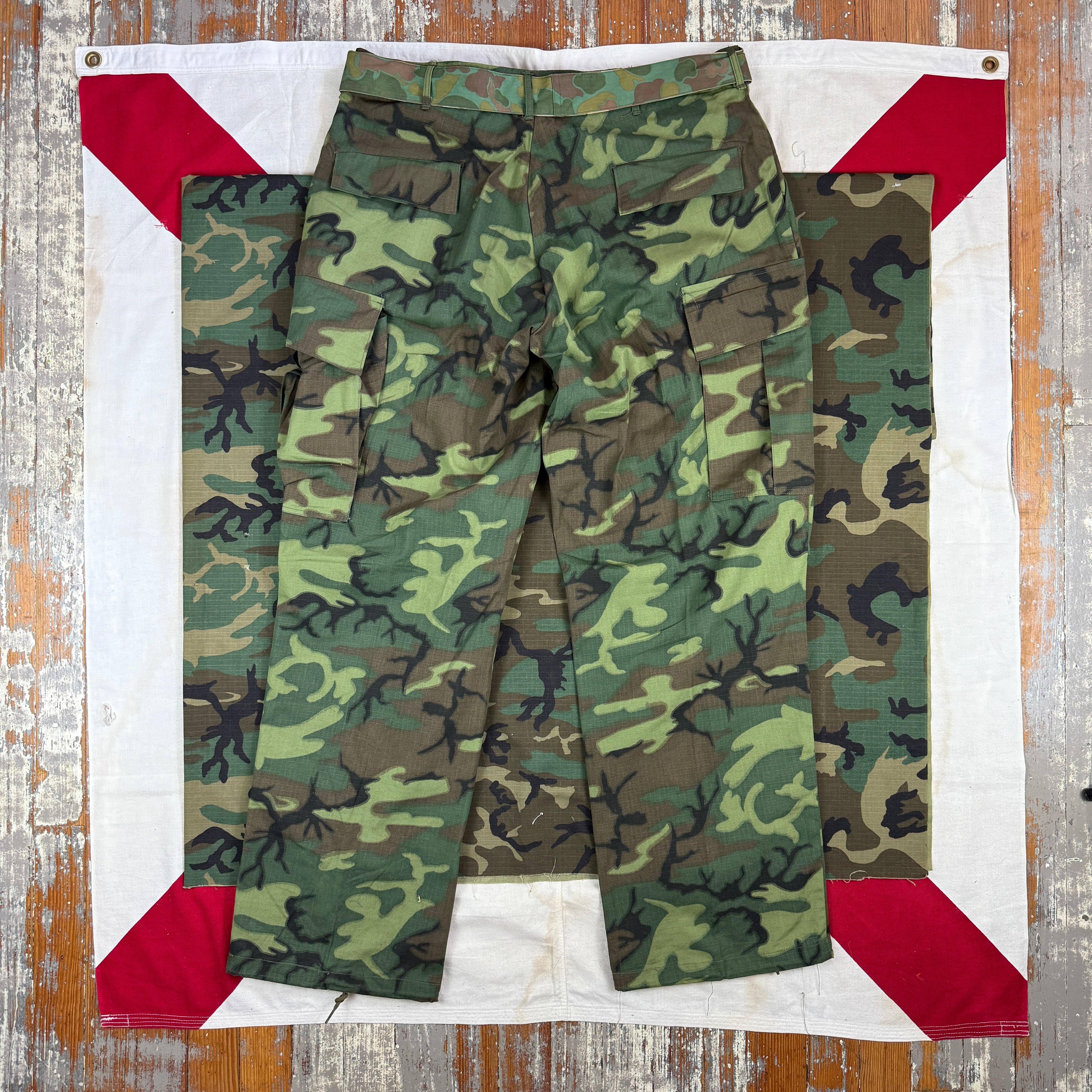 ERDL Jungle Pants 1968 & Custom Belt - Mint Condition - Large Size