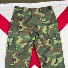 Load image into Gallery viewer, US Army 1967 ERDL "Non-Rip" Poplin Jungle Pants - Mint Condition