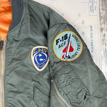 Load image into Gallery viewer, YF-16 1970s Test Pilot L-2B Flight Jacket