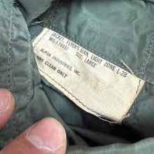 Load image into Gallery viewer, YF-16 1970s Test Pilot L-2B Flight Jacket
