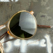Load image into Gallery viewer, US Army 1944/45 FGC Optical Bakelite Sunglasses