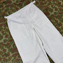 Load image into Gallery viewer, US Army 1970 Food Handler Trousers - Size 33