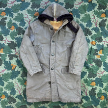 Load image into Gallery viewer, Jungle Cloth 1950s Parka