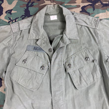 Load image into Gallery viewer, US Army 1964 Exposed Button 1st Pattern Jungle Jacket - Named to Green Beret