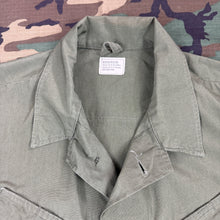 Load image into Gallery viewer, US Army Jungle Jacket 1966 Mint Condition