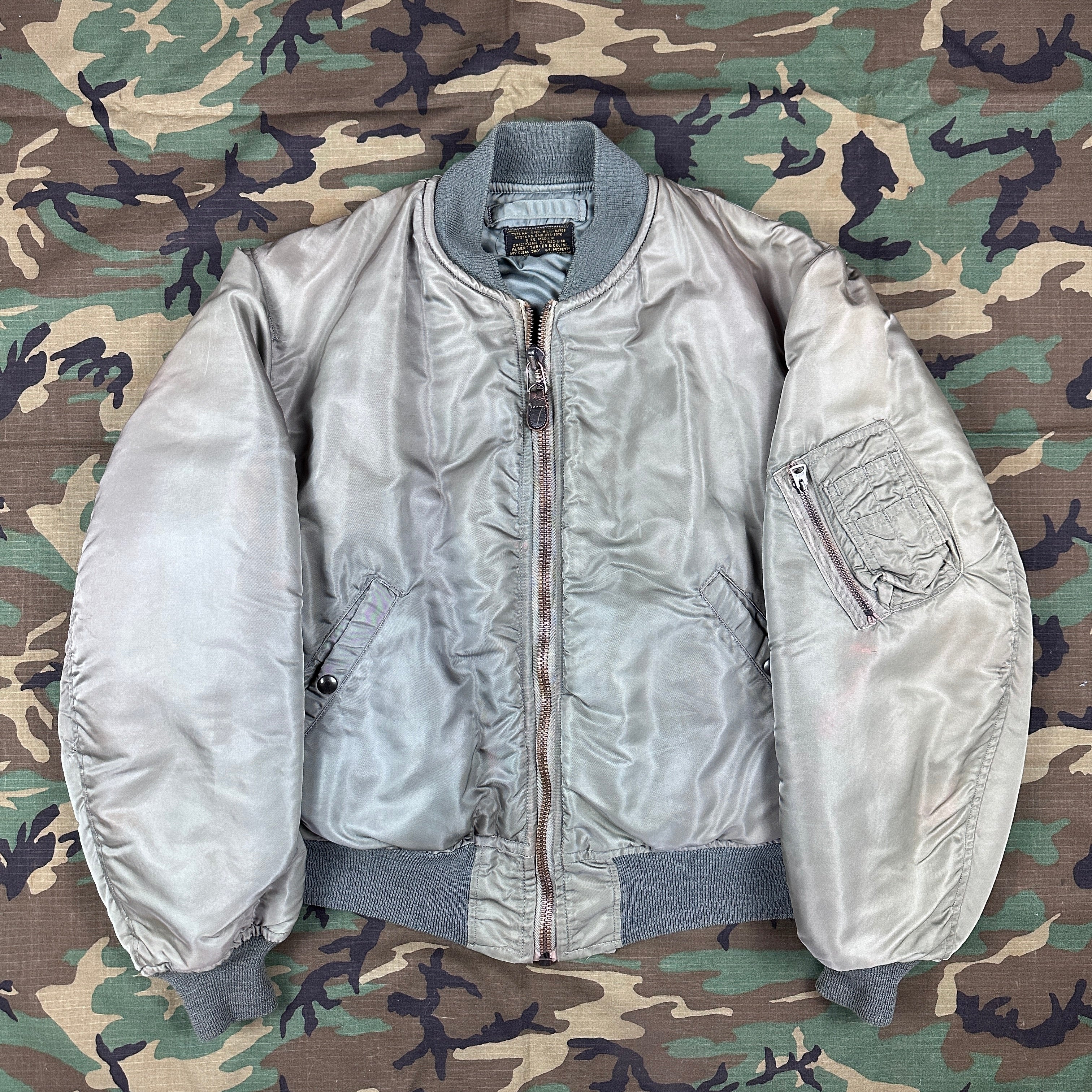 ジャケット・アウター U.S. AIR FORCE MA-1 KEESLER A.F. BASE Air Force Ma-1 Bomber Jacket - Forces Jackets