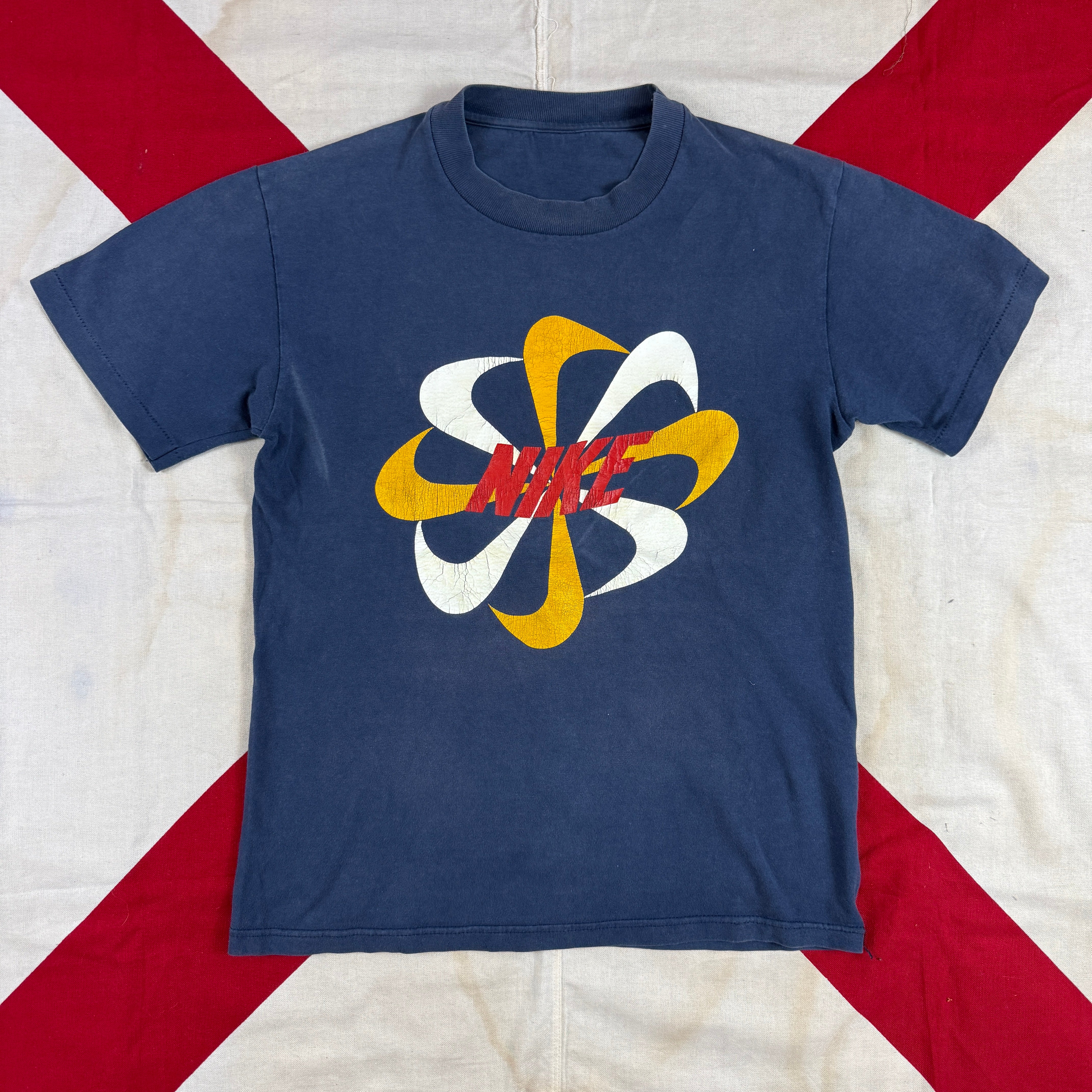 Nike 1970s Pinwheel T-shirt