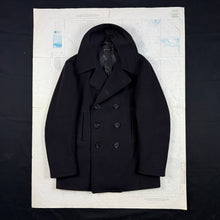 Load image into Gallery viewer, US Navy WW2 Peacoat - Mint Condition - Size 42