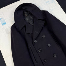 Load image into Gallery viewer, US Navy WW2 Peacoat - Mint Condition - Size 42