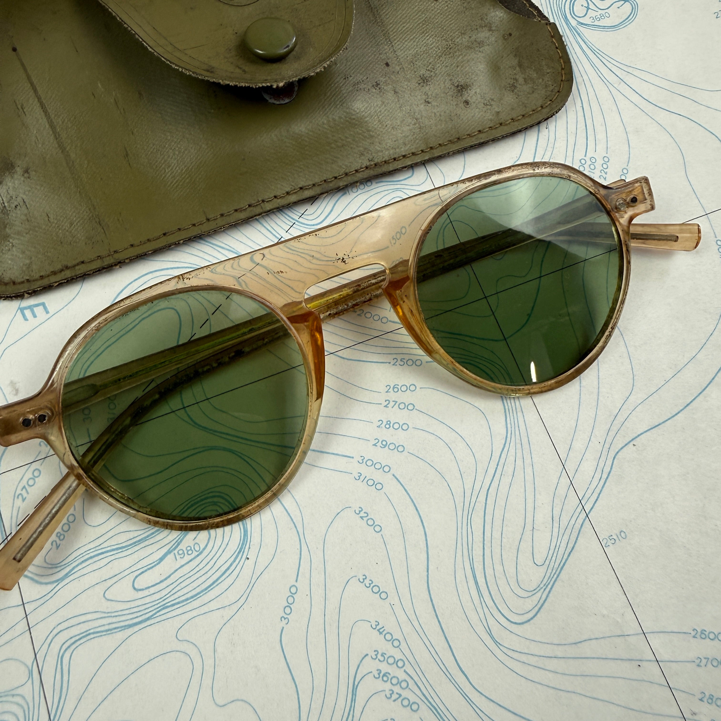 US Military 1944/45 Rochester Optical Bakelite Sunglasses