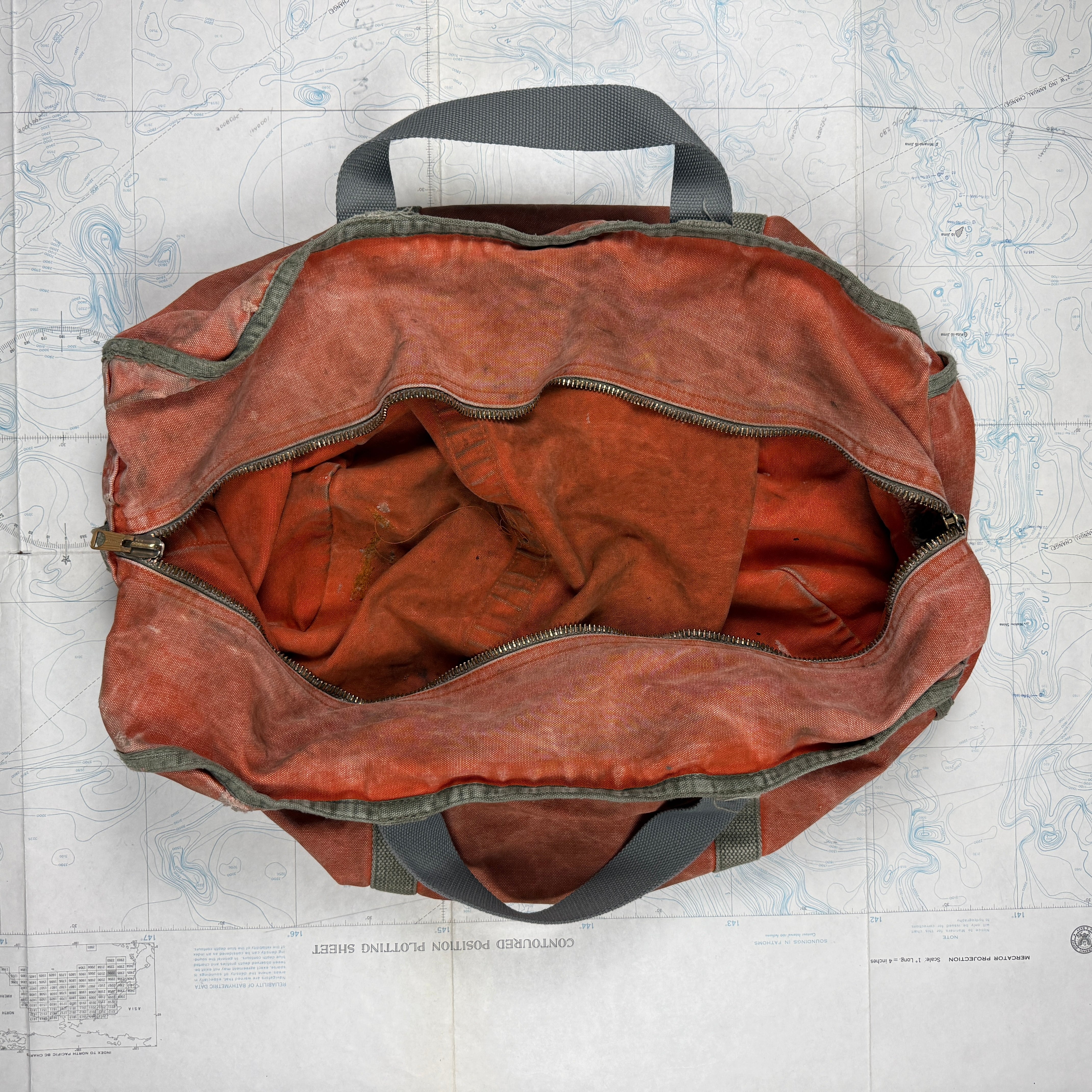 United States Antarctic Program Canvas Boomerang Bag 3