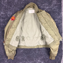 Load image into Gallery viewer, USMC Vietnam Winter Flying "WEP" Jacket