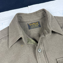Load image into Gallery viewer, US Navy WW2 Heavy Flying Shirt - Mint Condition