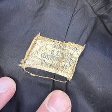 Load image into Gallery viewer, US Navy Mid WW2 Peacoat - Mint Condition- Size 36