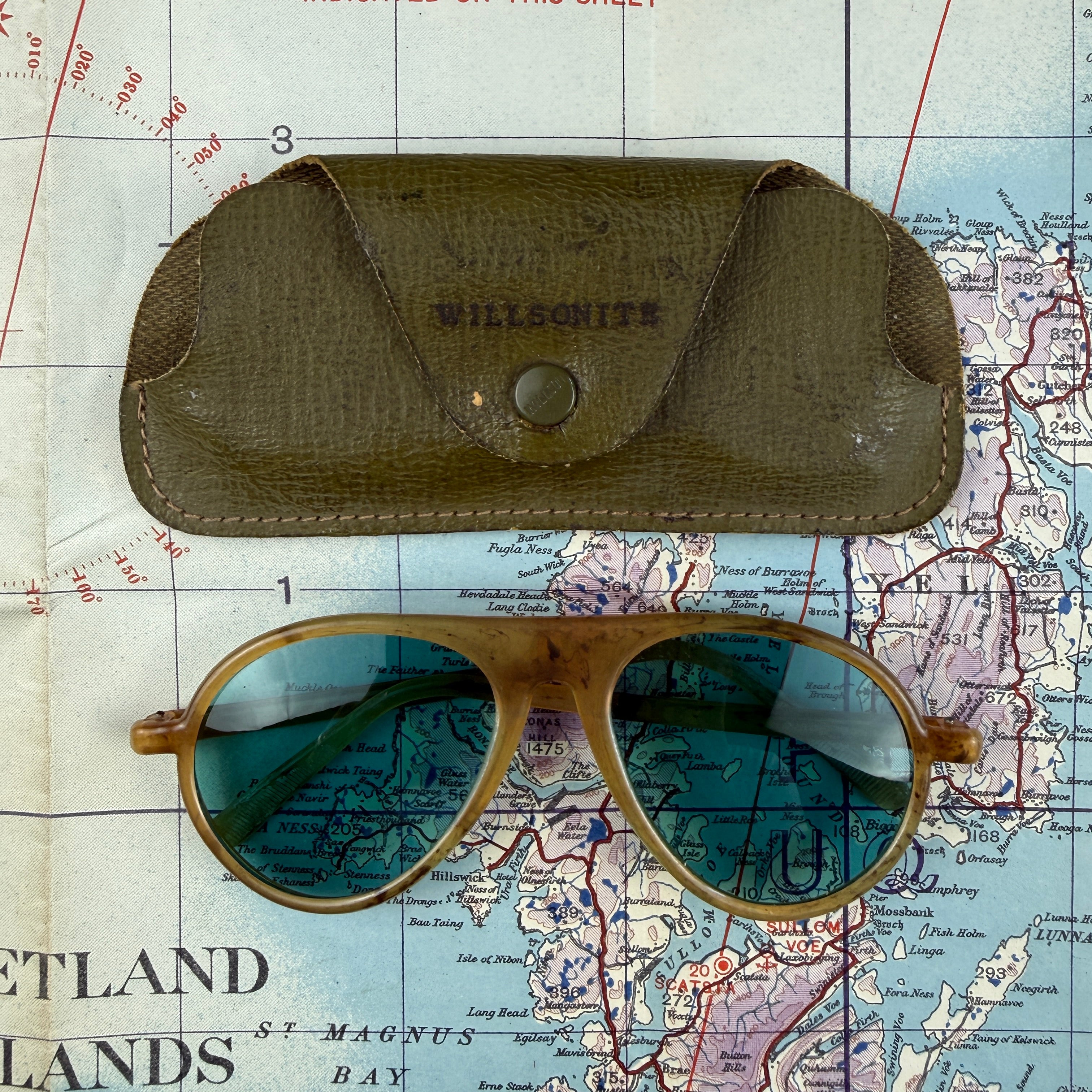 US Army 1944/45 Willsonite Bakelite Sunglasses