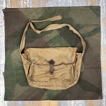 Load image into Gallery viewer, USMC WW1 Musette Bag named to 5th Marines