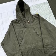 Load image into Gallery viewer, US Army 1943 &quot;Parka, Field, Cotton&quot; Cold Weather Parka Shell - Deadstock
