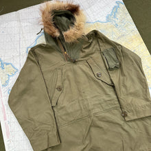 Load image into Gallery viewer, US Army 1947 Experimental Prototype Parka - Mint Condition
