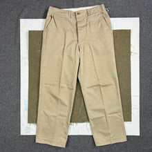 Load image into Gallery viewer, US Army 1945 Pattern Chino Trousers - size 34

