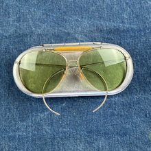 Load image into Gallery viewer, Bausch &amp; Lomb AN6531 Aviator Sunglasses

