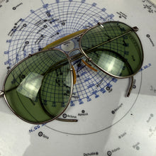 Load image into Gallery viewer, Bausch &amp; Lomb AN6531 Aviator Sunglasses
