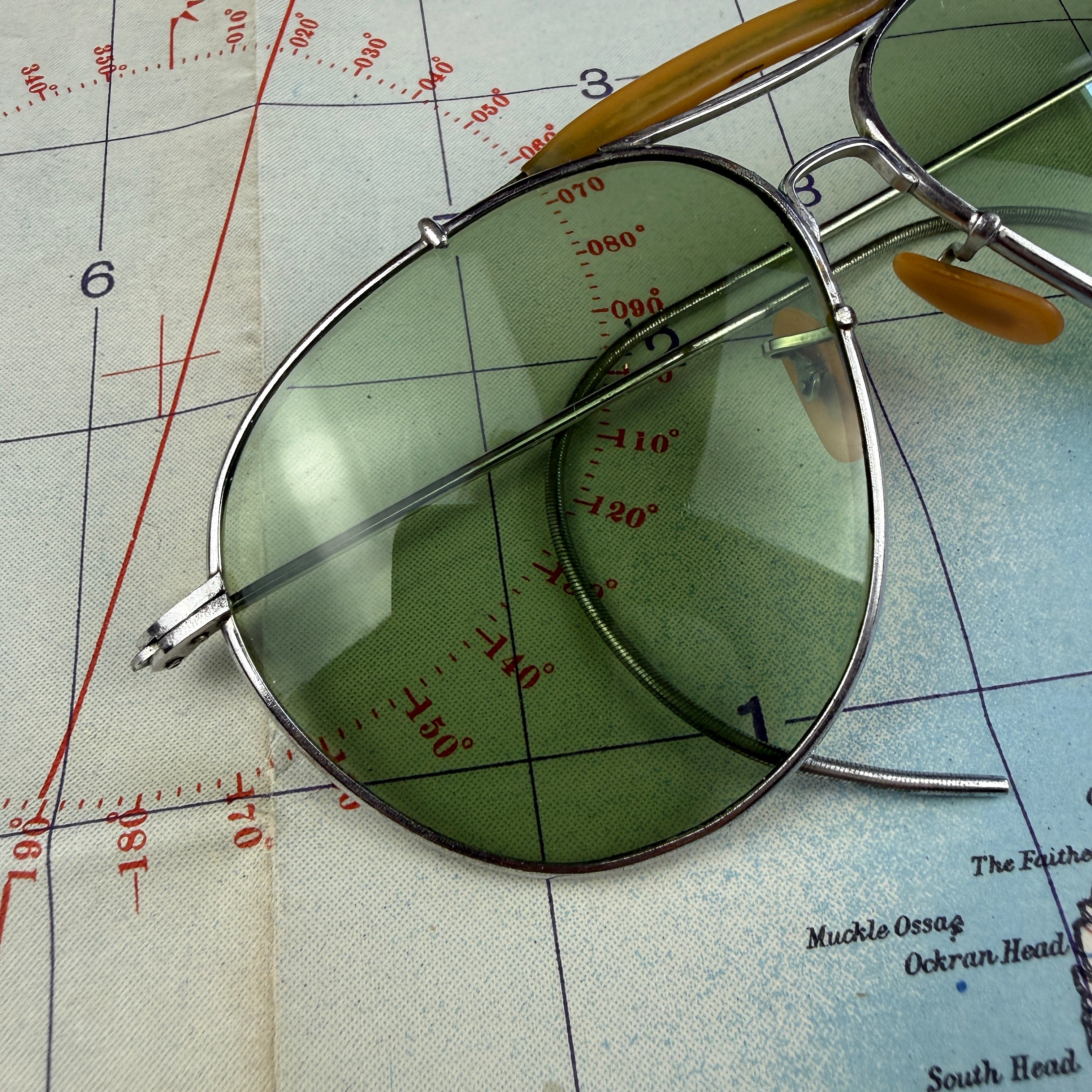 Bausch & Lomb AN6531 Aviator Sunglasses - Mint Condition