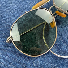 Load image into Gallery viewer, Bausch &amp; Lomb AN6531 Aviator Sunglasses
