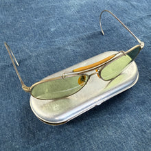 Load image into Gallery viewer, Bausch &amp; Lomb AN6531 Aviator Sunglasses

