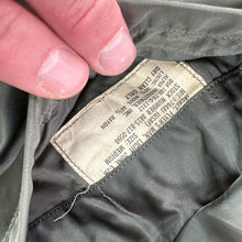 Load image into Gallery viewer, USAF 1970 L-2B Flight Jacket
