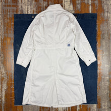 Load image into Gallery viewer, Lee 1940s House Mark Shop Coat
