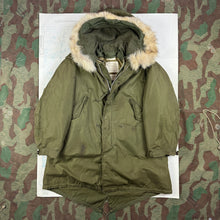 Load image into Gallery viewer, US Army M1951 Extreme Cold Weather Parka Set - Very Good Condition
